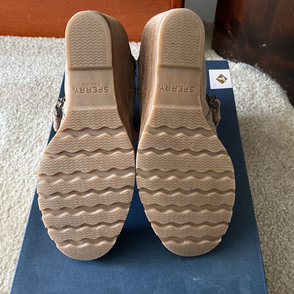 Sperry Waterproof Wedges Boots - Picture 5 of 11